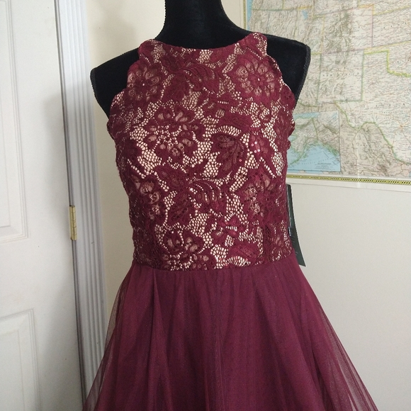 High low dress - Picture 3 of 6